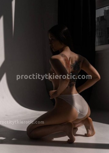 Марта, Г. Мама