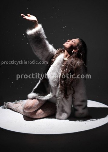 Оля, Г. Мама